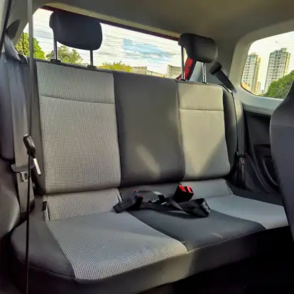 VOLKSWAGEN-UP-2015