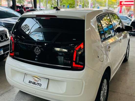 VOLKSWAGEN-UP-1.0 MPI MOVE UP 12V FLEX 4P AUTOMATIZADO VOLKSWAGEN-UP-2015