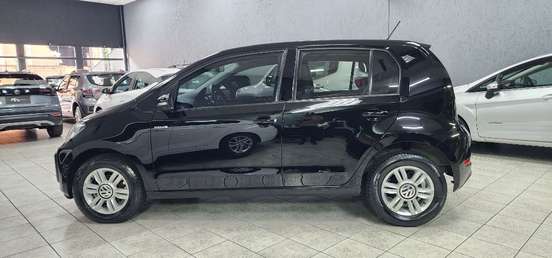 VOLKSWAGEN-UP-2018