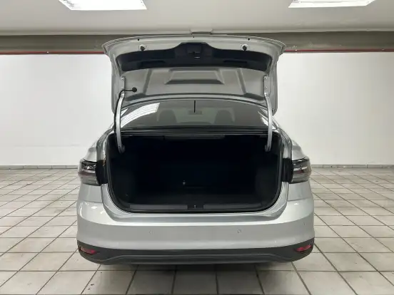 VOLKSWAGEN-VIRTUS-2025
