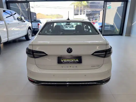 VOLKSWAGEN-VIRTUS-2023