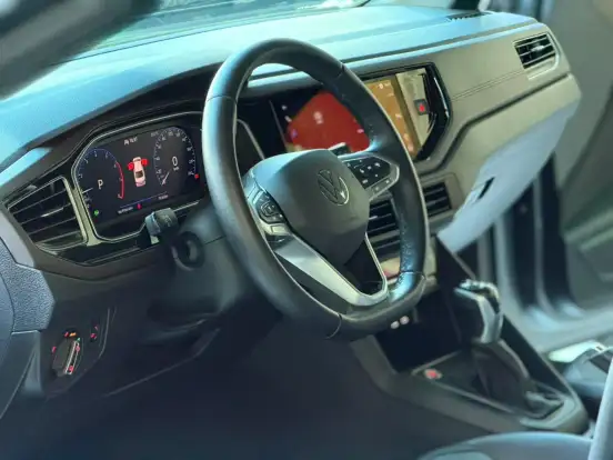 VOLKSWAGEN-VIRTUS-2023