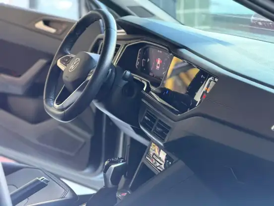 VOLKSWAGEN-VIRTUS-2023