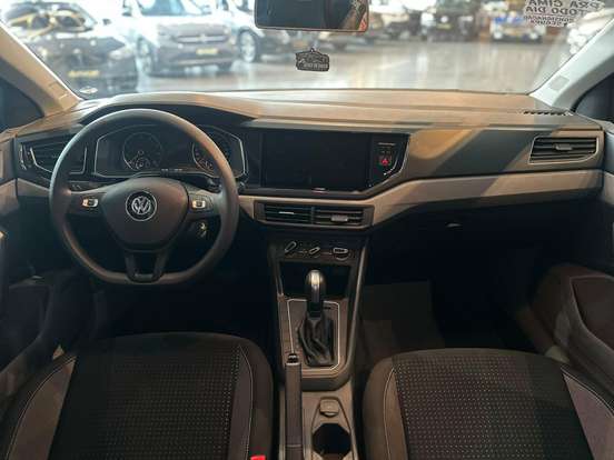 VOLKSWAGEN-VIRTUS-2021