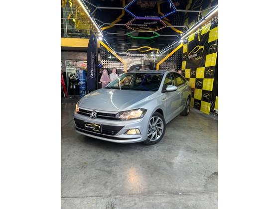 VOLKSWAGEN VIRTUS 1.0 200 TSI HIGHLINE AUTOMÁTICO