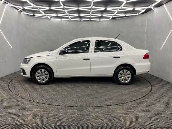 VOLKSWAGEN-VOYAGE-2018