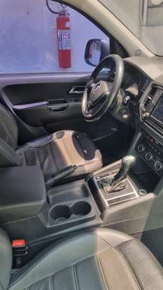 VOLKSWAGEN-AMAROK-2021