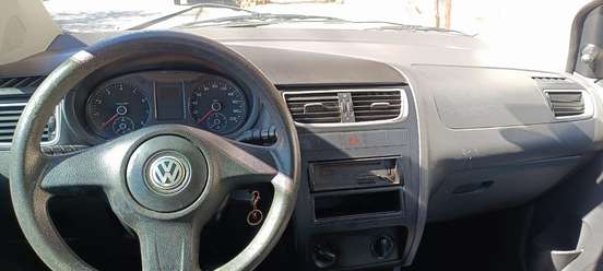 VOLKSWAGEN-FOX-2010
