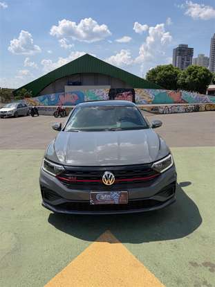 VOLKSWAGEN-JETTA-2021