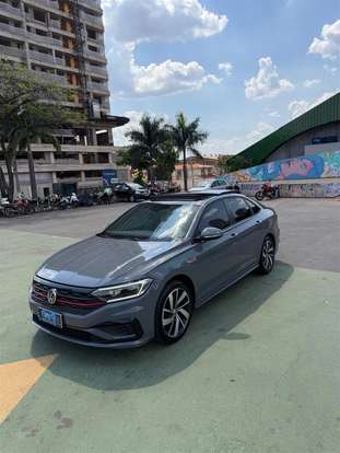 VOLKSWAGEN-JETTA-2021