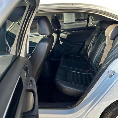 VOLKSWAGEN-JETTA-2.0 TSI HIGHLINE 211CV GASOLINA 4P TIPTRONIC VOLKSWAGEN-JETTA-2017