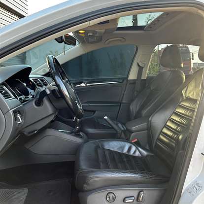 VOLKSWAGEN-JETTA-2.0 TSI HIGHLINE 211CV GASOLINA 4P TIPTRONIC VOLKSWAGEN-JETTA-2017