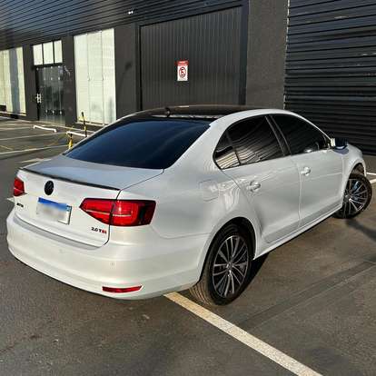 VOLKSWAGEN-JETTA-2017