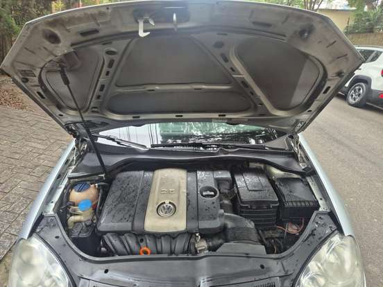 VOLKSWAGEN-JETTA-2007