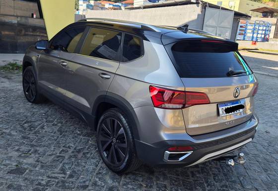 VOLKSWAGEN TAOS 1.4 250 TSI TOTAL FLEX HIGHLINE AUTOMÁTICO