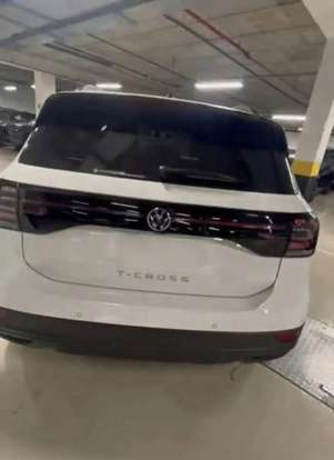 VOLKSWAGEN-T-CROSS-2023
