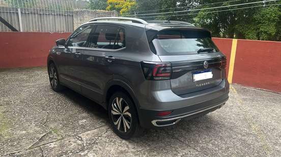 VOLKSWAGEN-T-CROSS-2022