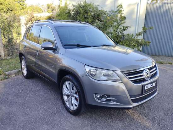 VOLKSWAGEN-TIGUAN-2010