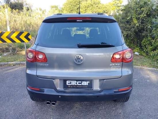 VOLKSWAGEN-TIGUAN-2010