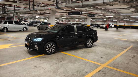 VOLKSWAGEN VIRTUS 1.0 200 TSI HIGHLINE AUTOMÁTICO