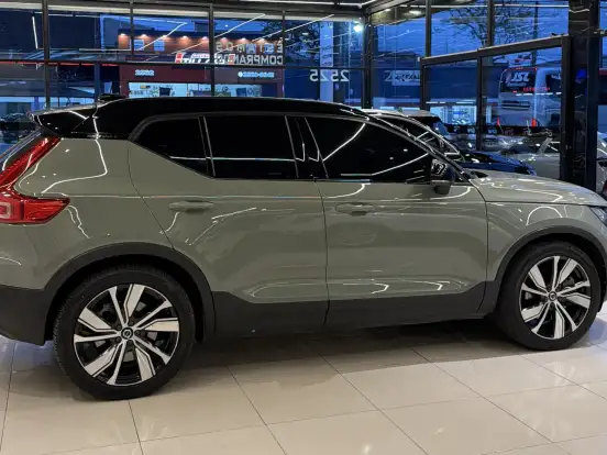 VOLVO-XC40-P8 RECHARGE ELECTRIC BEV PURE AWD VOLVO-XC40-2021