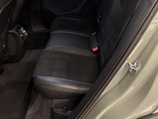 VOLVO-XC40-P8 RECHARGE ELECTRIC BEV PURE AWD VOLVO-XC40-2021