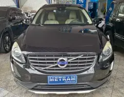 VOLVO XC60 2.4 D5 MOMENTUM DIESEL AWD 4P AUTOMÁTICO VOLVO XC60 2.4 D5 MOMENTUM DIESEL AWD 4P AUTOMÁTICO