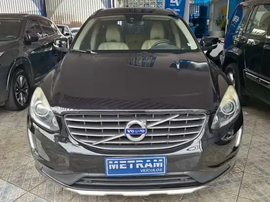 VOLVO-XC60-2.4 D5 MOMENTUM DIESEL AWD 4P AUTOMÁTICO VOLVO-XC60-2017