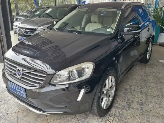 VOLVO-XC60-2.4 D5 MOMENTUM DIESEL AWD 4P AUTOMÁTICO VOLVO-XC60-2017