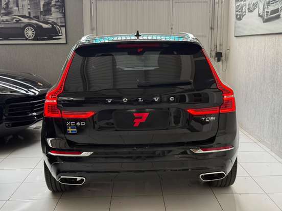 VOLVO-XC60-2019