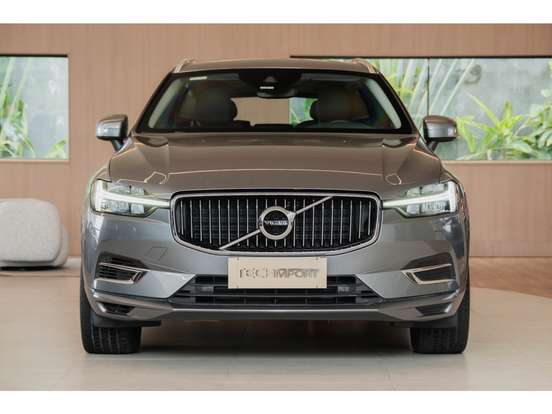 VOLVO-XC60-2021