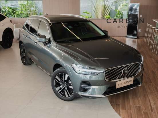 VOLVO-XC60-2025