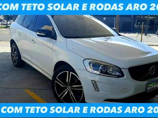 VOLVO-XC60-2.4 D5 MOMENTUM DIESEL AWD 4P AUTOMÁTICO VOLVO-XC60-2016