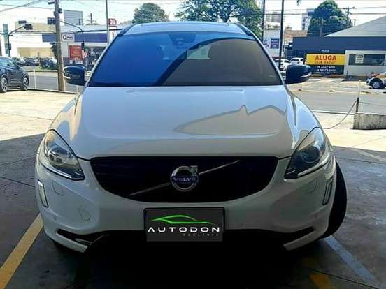 VOLVO-XC60-2.4 D5 MOMENTUM DIESEL AWD 4P AUTOMÁTICO VOLVO-XC60-2016