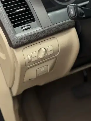 VOLVO-XC60-2010