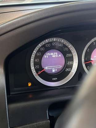 VOLVO-XC60-2010