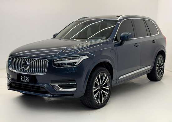 VOLVO-XC90-2021