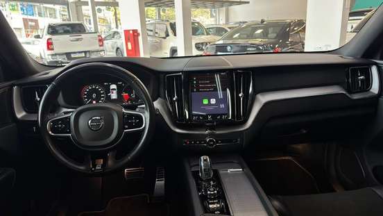 VOLVO-XC90-2018