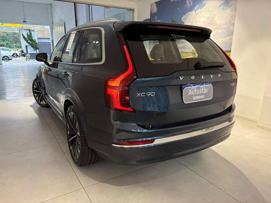 VOLVO-XC90-2025