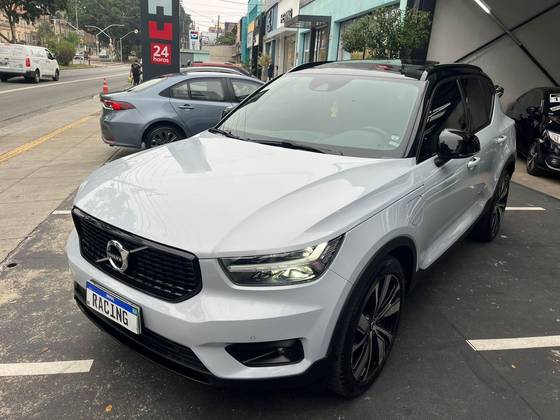 VOLVO XC40 1.5 T5 RECHARGE R-DESIGN GEARTRONIC