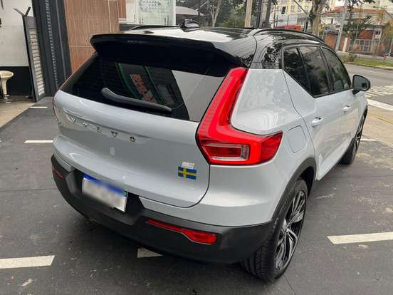 VOLVO-XC40-1.5 T5 RECHARGE R-DESIGN GEARTRONIC VOLVO-XC40-2021