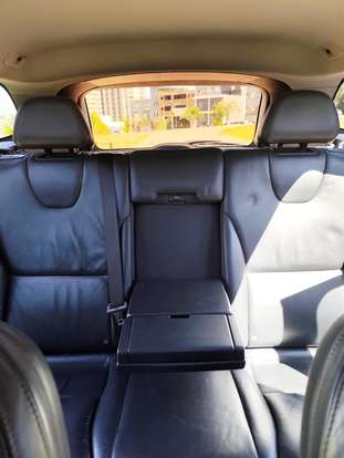 VOLVO-XC60-2015