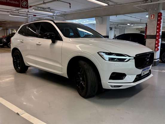 VOLVO-XC60-2.0 T5 GASOLINA MOMENTUM AWD GEARTRONIC VOLVO-XC60-2019