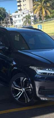 VOLVO-XC90-2015