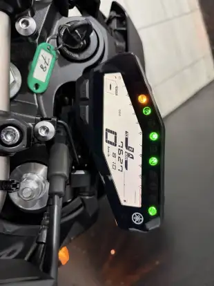 YAMAHA-MT-09-2024