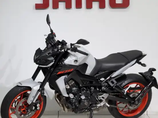 YAMAHA-MT-09 YAMAHA-MT-09-2020
