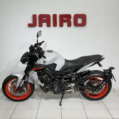 YAMAHA-MT-09-2020