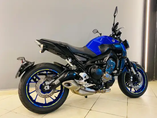 YAMAHA-MT-09-2023