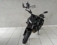 YAMAHA MT-09 YAMAHA MT-09