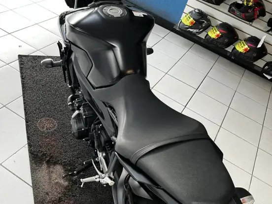 YAMAHA-MT-09 YAMAHA-MT-09-2023